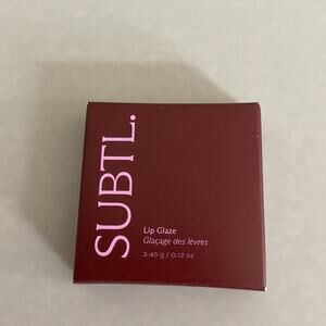 Subtl Beauty Staks Lip Glaze Poised
